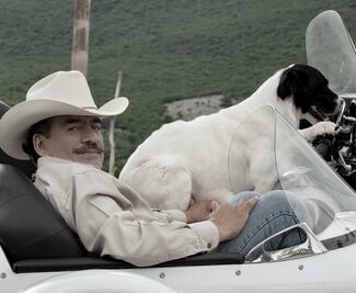 Joan Sebastian "regresa" con música nueva