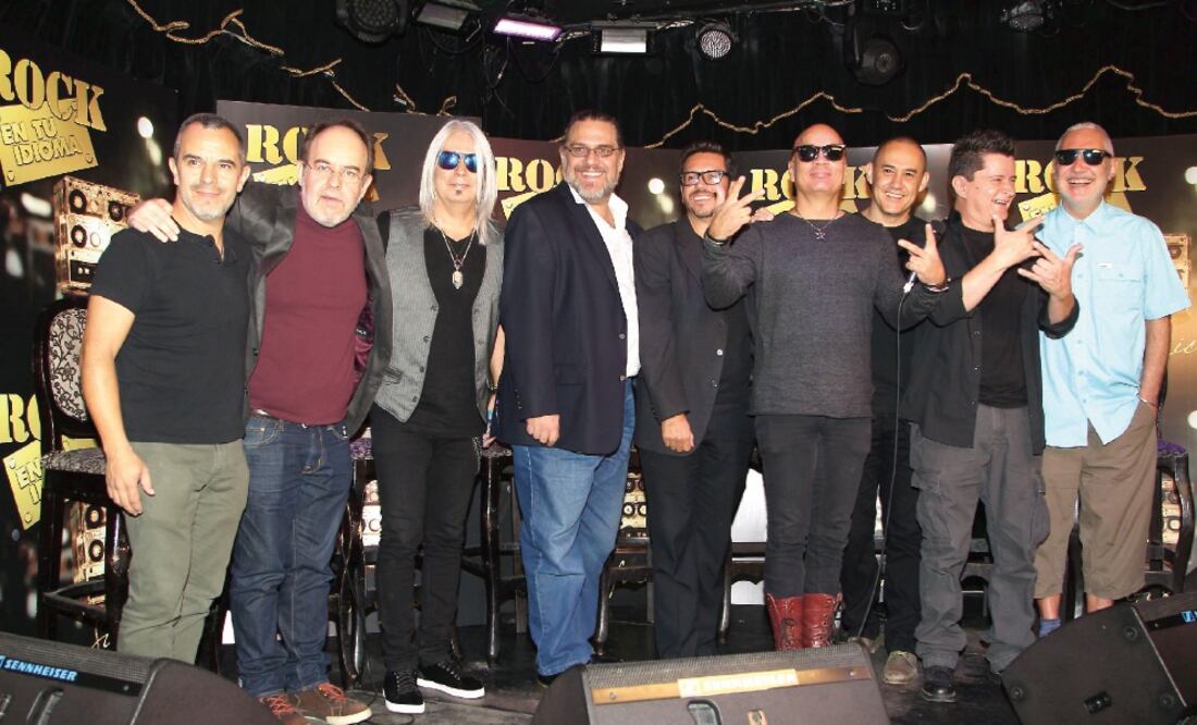 Los músicos hicieron un homenaje a Gustavo Cerati durante la velada (CLASOS)