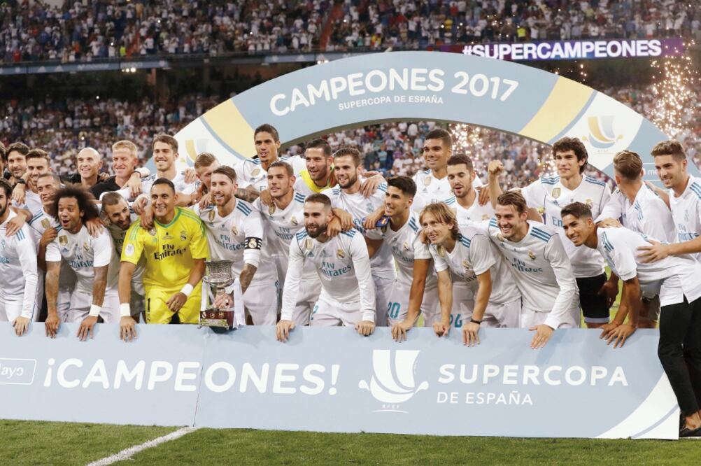 Real Madrid se coronó en casa sobre el Barcelona. (CHEMA MOYA. EFE)