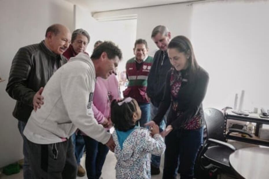 Sheinbaum visita unidades habitacionales de Iztacalco para impulsar programa "Vivienda en Conjunto"