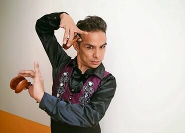 Bailarín yucateco pone en alto el nombre de México