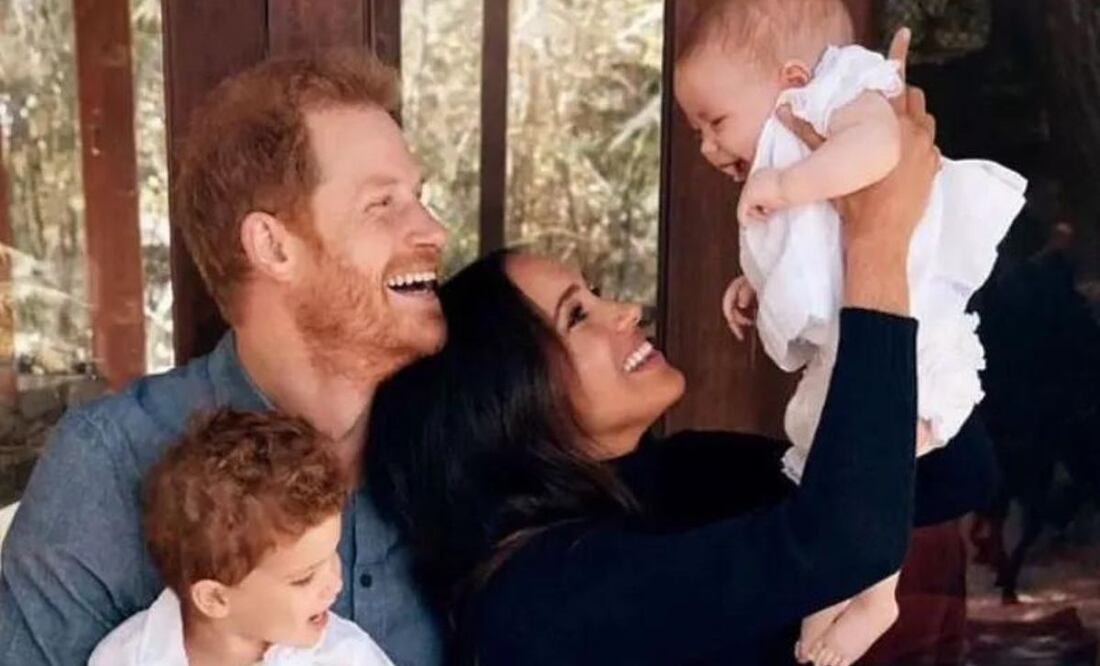 Duques de Sussex y sus hijos. Fuente: Twitter @showmundialshow