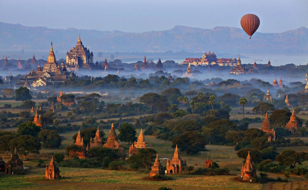 Volar en globo ofrece una de las mejores vistas de Bagan. (Foto: Amparo Servicios Turísticos)
