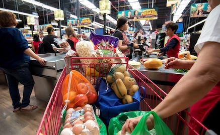 Inflación sube a 3.92% en la primera quincena de febrero; está por encima del objetivo del Banco de México