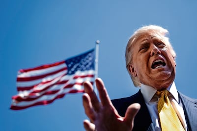 Departamento de Justicia crea fondo de compensación para aliados de Trump por investigaciones; será de millones de dólares