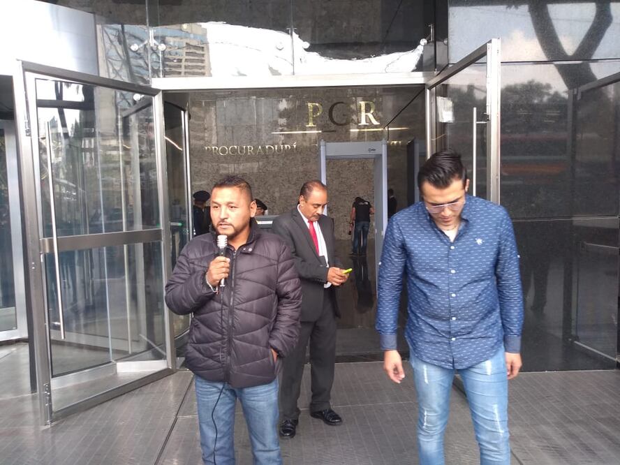 Diputado local de San Luis Potosí, Pedro César Carrizales en las instalaciones de la Procuraduría General de la República (MANUEL ESPINO. EL UNIVERSAL)