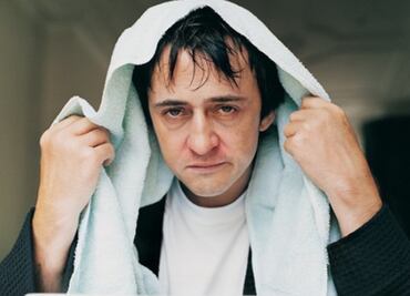 Descubre un motivo para culpar a tus padres de tus resfriados