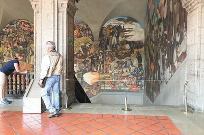 Palacio Nacional cierra espacios sin explicaciones