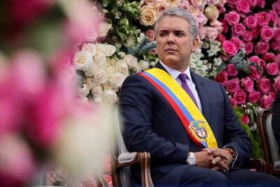Nuevo presidente de Colombia anuncia "correctivos" en pacto de paz con FARC y diálogo con ELN
