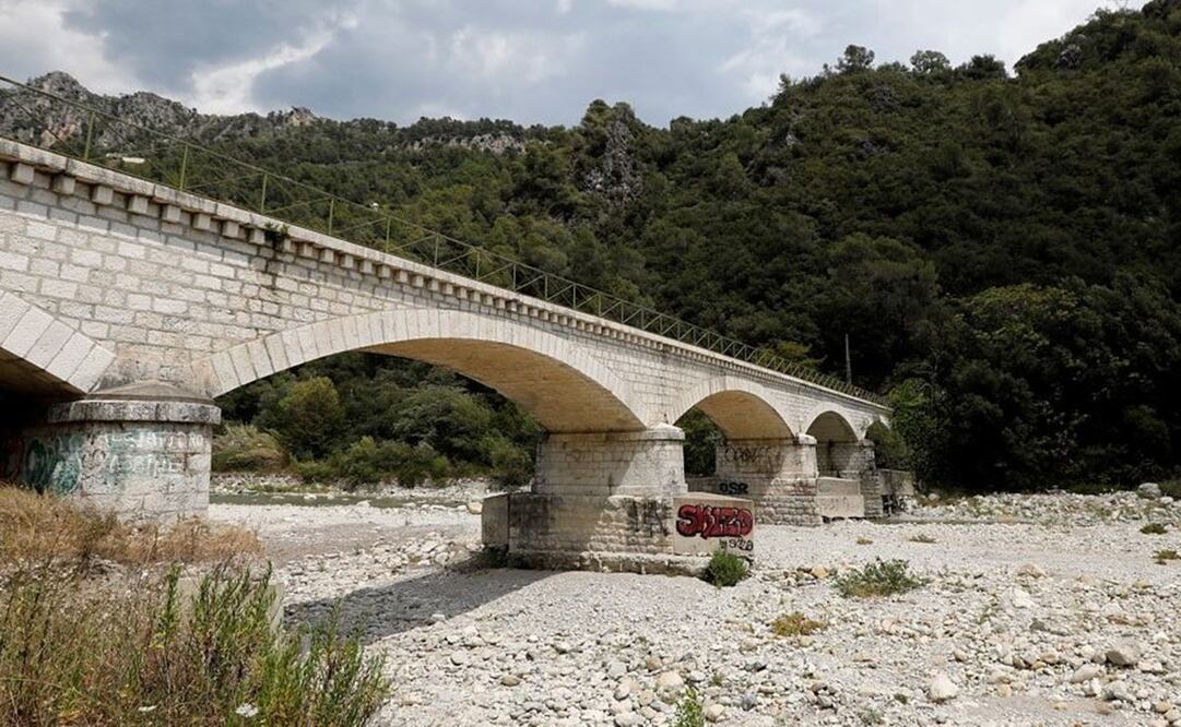 Francia y España obligadas a restringir el consumo de agua debido a la sequía