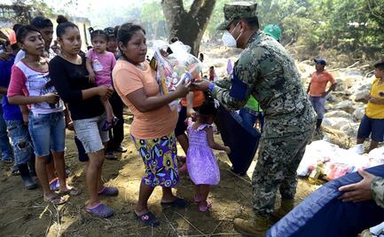 Sedena resguardará ayuda nacional y extranjera para damnificados de Tabasco: AMLO