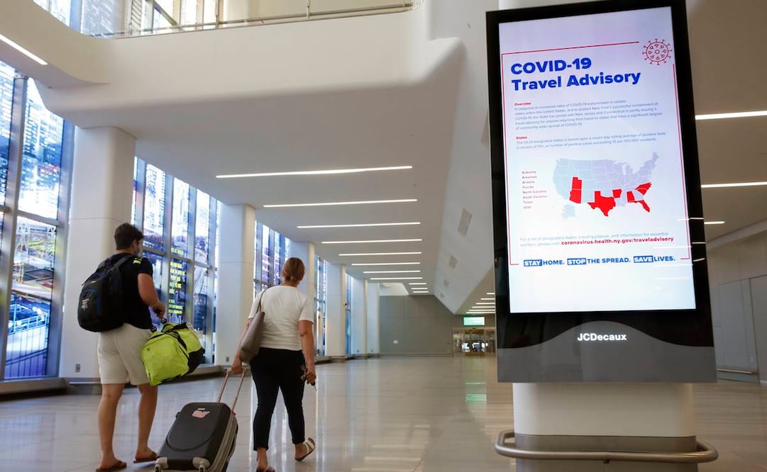 Según los datos oficiales, más de 17 mil 500 personas han muerto en la ciudad como consecuencia de la pandemia (Foto: AP)