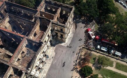 Arqueólogos aplican su saber en las ruinas del museo incendiado de Río 