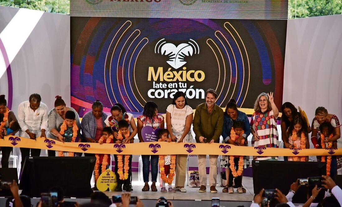El nuevo centro de rehabilitación, inaugurado por Fernando Landeros, presidente de Fundación Teletón, beneficiará a mil 869 familias de diferentes municipios de Guerrero. Foto: Slvador Cisneros / EL UNIVERSAL