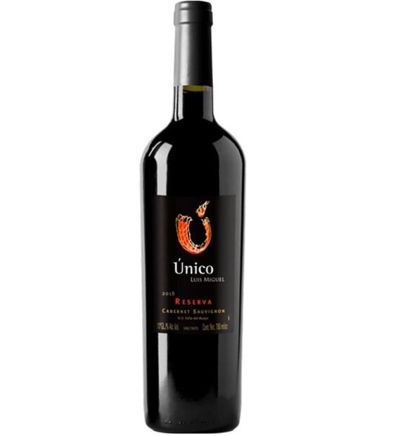 A Luismi también le gusta el vinito, aquí el que hizo en Chile