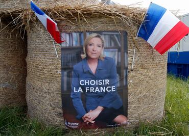 Policía de Francia detiene a hombre que hackeo página de Marine Le Pen