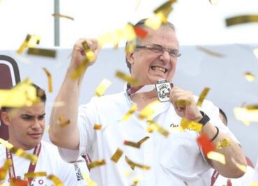 Tras torneo de futbol, Ebrard presume ser la única "corcholata" que respeta las reglas de Morena