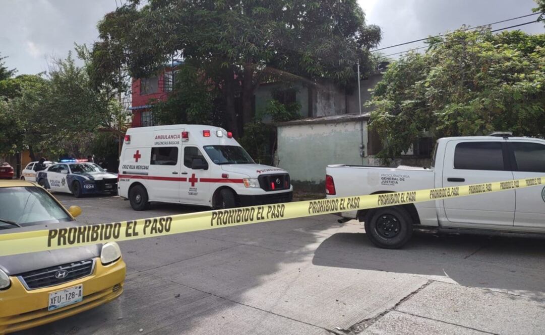 Al lugar acudieron elementos de la Policía Estatal y después de la Fiscalía General de Justicia del Estado. Foto: La Expresión