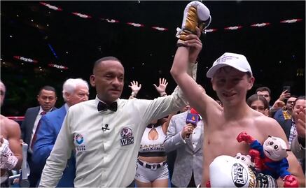 El 'Rey' Picasso retiene el título supergallo al vencer por decisión unánime a Hovhannisyan