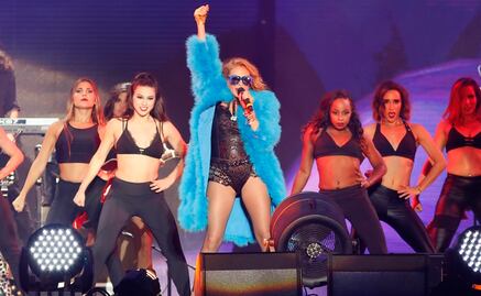 Paulina Rubio confunde Premios Telehit con MTV 