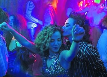 Serie revive al Bar Nueve, el icónico recinto de la Zona Rosa