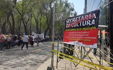 “Nos están dando atole con el dedo”: trabajadores de base de Cultura exigen aumento salarial 