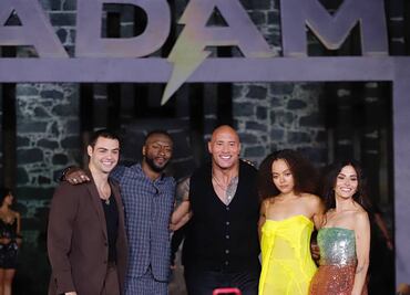 Dwayne Johnson "La Roca" expande su legado en el tequila mexicano