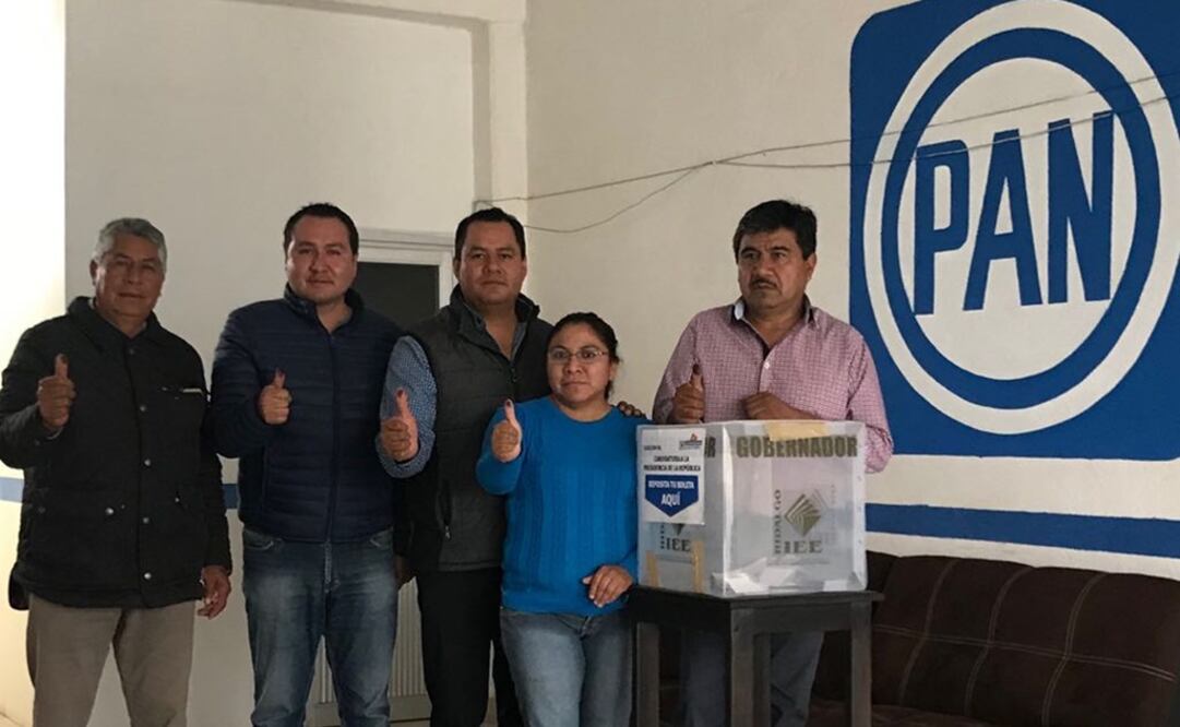 Panistas votan en Hidalgo. (Foto: Dinorath Mota López/El Universal)