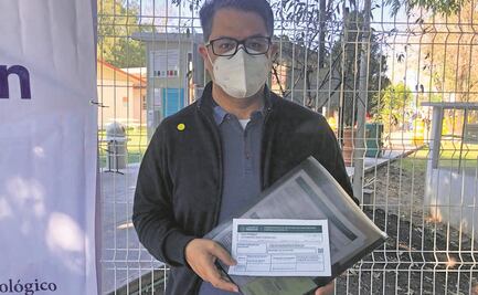 Al virus hay que enfrentarlo, dicen docentes vacunados