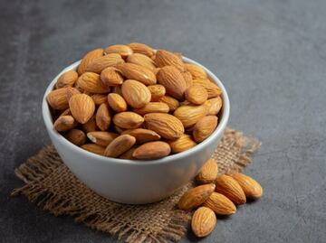 El fruto seco con más proteína que los huevos, ideal para aumentar la masa muscular