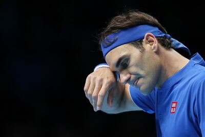 Federer inicia con derrota en el Masters de Londres