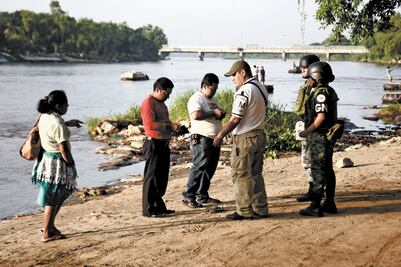 Denuncian abusos de autoridades a migrantes 