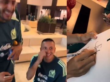 "Piojo" Alvarado falsifica el autógrafo de "Chicharito" Hernández; este es el divertido momento que se vivió en la Selección Mexicana