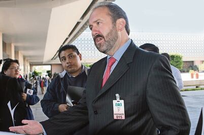 La decisión obedeció a una cuota de género: Lozano