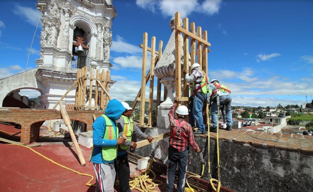 En Tlaxcala se atienden los monumentos histoìricos danÞados por el sismo. Foto Jaziel Diìaz / INAH