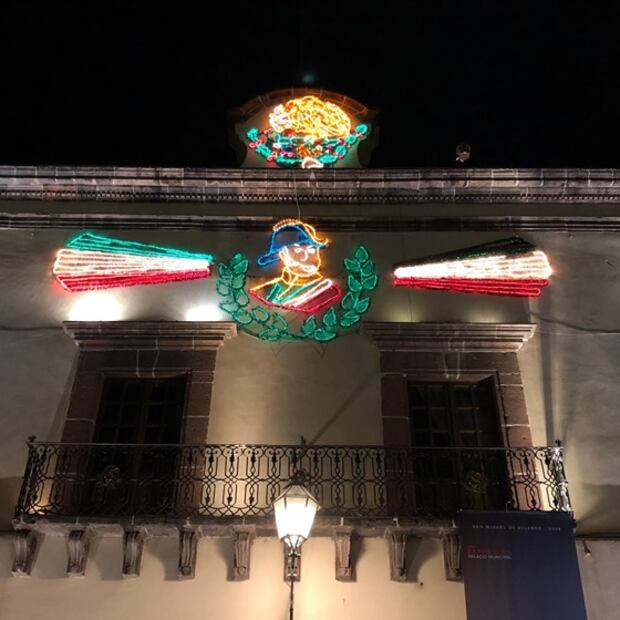 Embellecen Dolores y San Miguel de Allende para las Fiestas Patrias