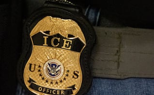 ICE detiene y libera otra vez a familia egipcia; juez bloquea expulsión de EU