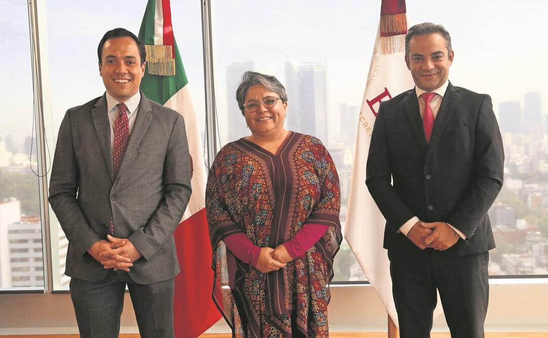 Buenrostro anuncia a sus dos nuevos subsecretarios