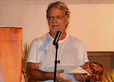 “Contra el acto de borrar la historia es que lucho”: Mia Couto, Premio FIL de Literatura