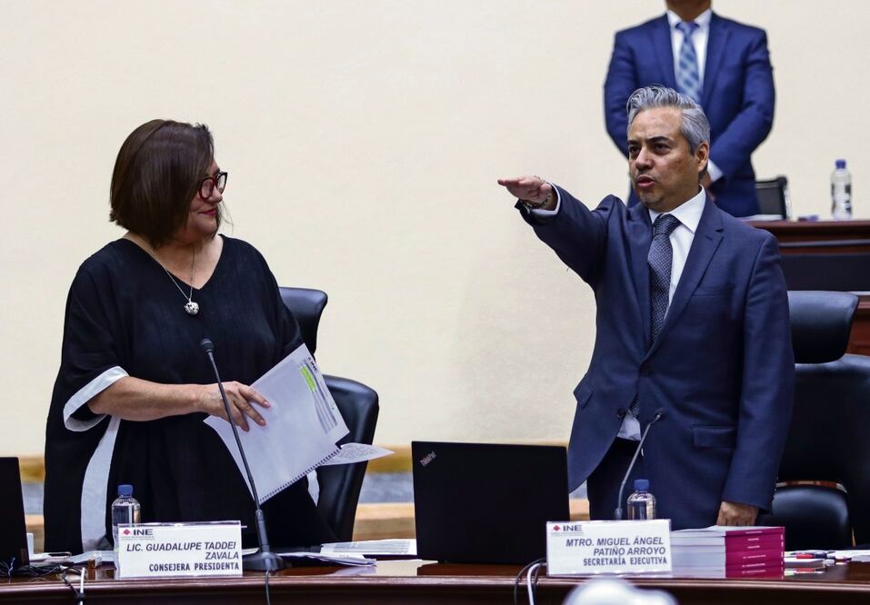 Ayer se tomó la protesta a Miguel Ángel Patiño como encargado de despacho de la Secretaría Ejecutiva del Instituto Nacional Electoral. Foto: Andrea Murcia Monsivais