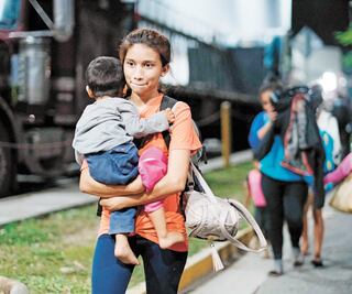 Caravana migratoria se diluye camino a Guatemala