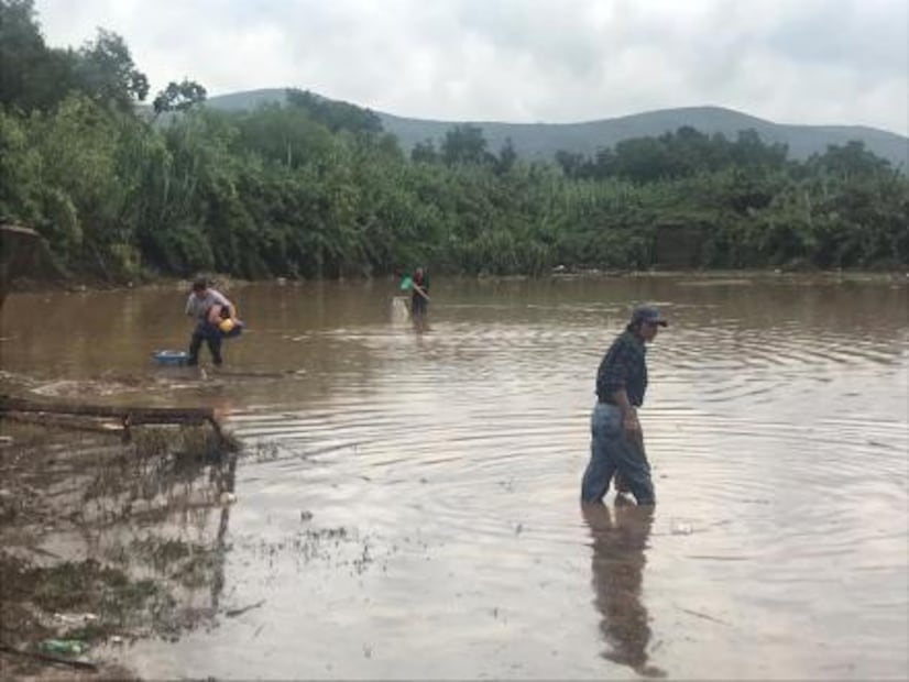 Desborde de caudal inunda municipio en San Luis Potosí