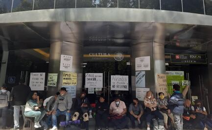Sindicato de Cultura bloquea lateral en Reforma. Denuncian “engaño” en vez de aumento salarial