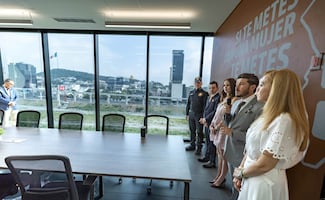 Samuel García inaugura nueva oficina de Secretaría de las Mujeres en Nuevo León; carpetas han bajado, afirma