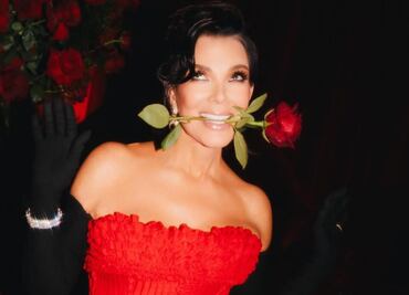 Kris Jenner celebra sus 70 años con vestido rojo de impacto