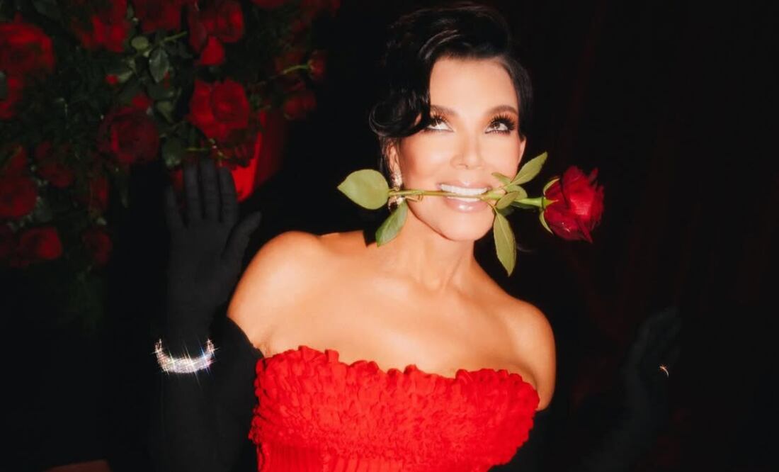 Kris Jenner celebró su cumpleaños 70 con un espectacular vestido rojo lleno de brillo, fiel a su estilo elegante y glamuroso. Foto: Instagram @krisjenner
