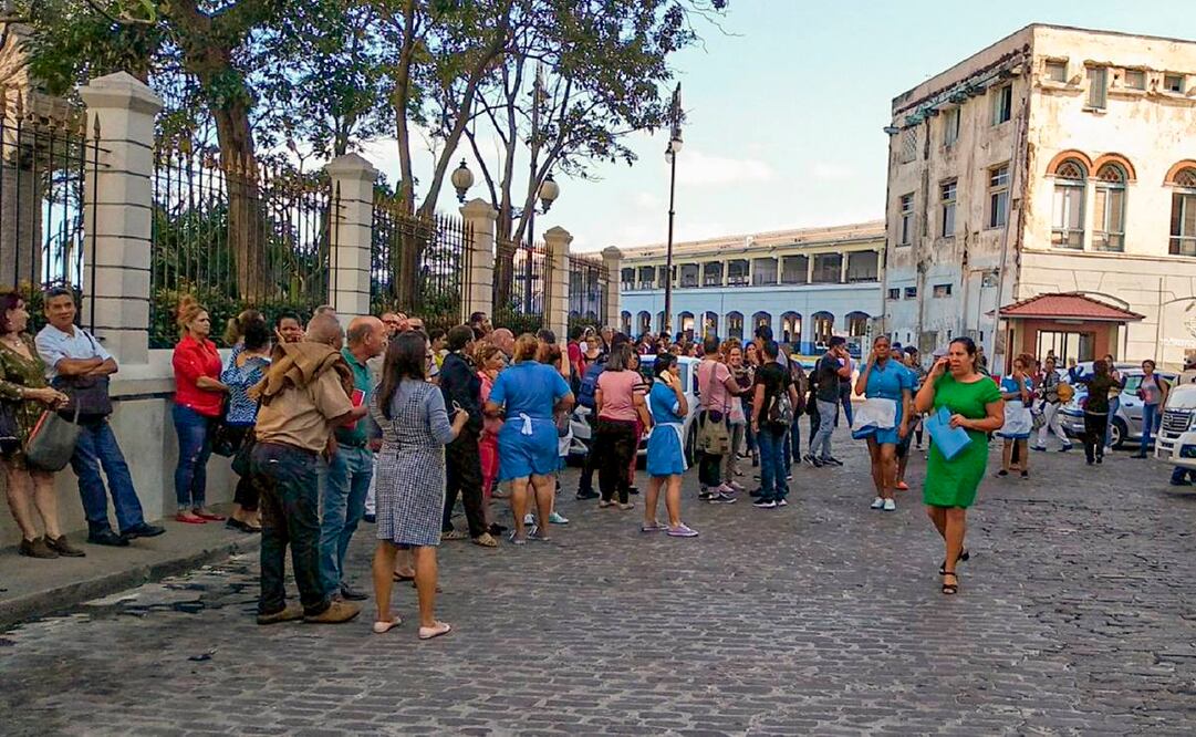 El fuerte sismo de magnitud 7.7 que este martes se registró en aguas del Caribe se sintió en varias provincias de Cuba (Foto: AFP)