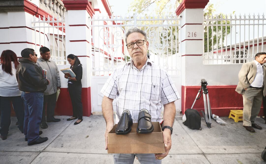 Cada día desde que Andrés Manuel López Obrador ganó la Presidencia han llegado a la casa de transición más de 200 personas ( FOTO: IVÁN STEPHENS. EL UNIVERSAL)