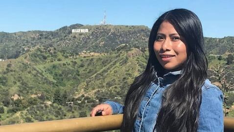 Con este look Yalitza Aparicio luce orgullosa sus raíces indígenas