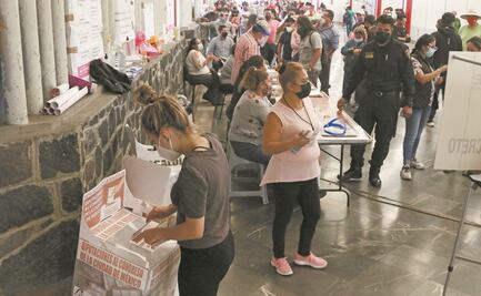 Vive México su democracia con intensidad